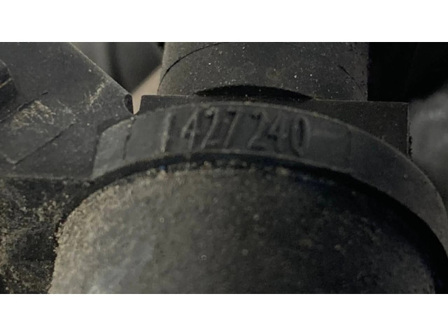 Vstřikovací lišta 1437442, 1438949   BMW 5 E39  pro benzínový motor 2.5 256S5 M54B25