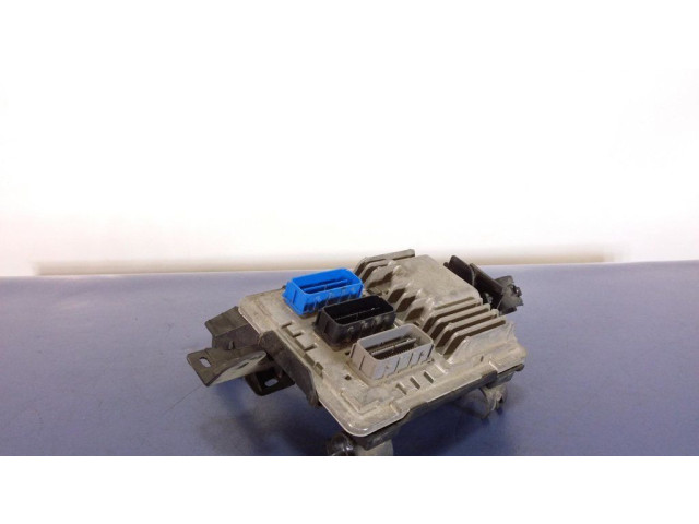 Блок управления двигателем ECU