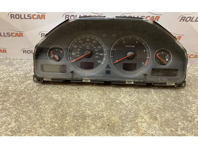 Přístrojová deska  Volvo V70 2005 30746112, 8673802  