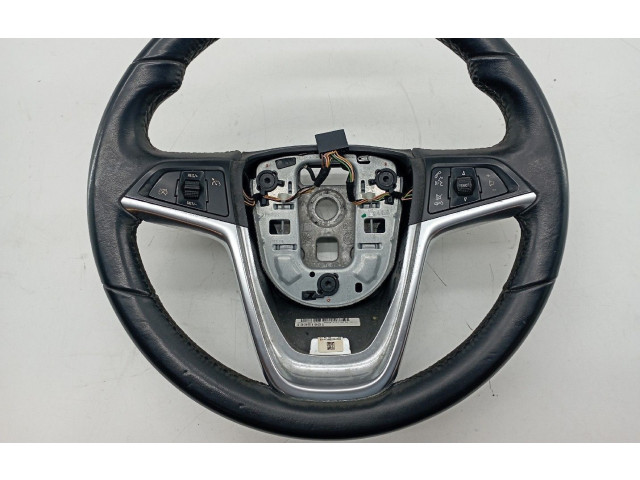 Volant Opel Astra J 2012 13351021  