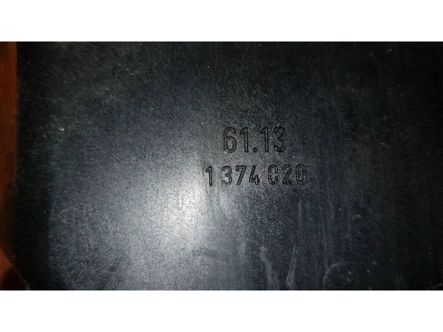   Pojistková skříňka 61131374820, 61131374129   BMW 5 E34 1990
