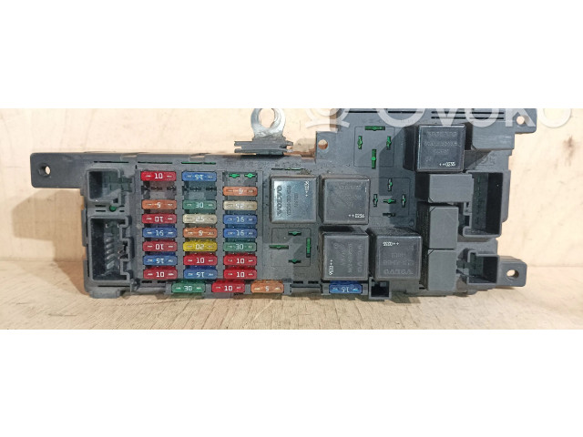   Pojistková skříňka 518787205, 8678449DIEP2X   Volvo S60 2003