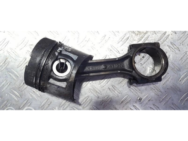 Поршень с шатуном  j573022  Mitsubishi Pajero для дизельного двигателя 2.5