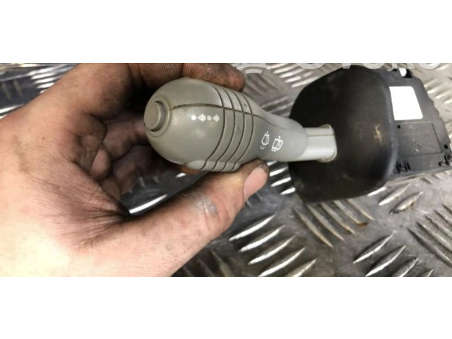 Ручка стеклоочистителей 7701046628   Renault Twingo I