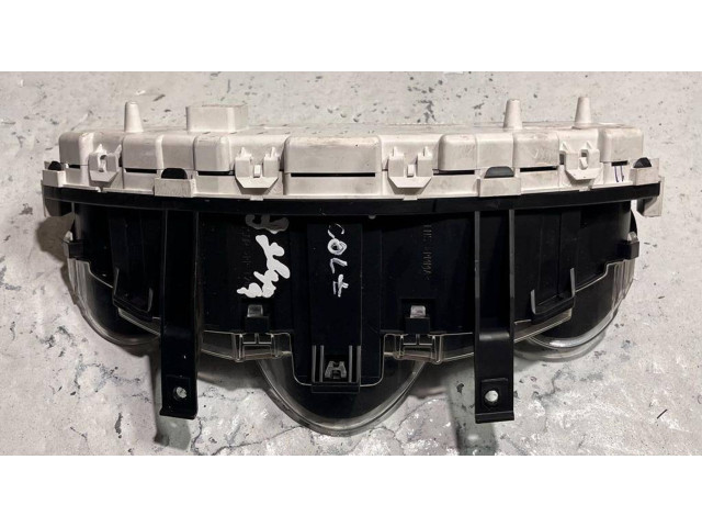 Панель приборов MR951770, MM0038   Mitsubishi Colt       
