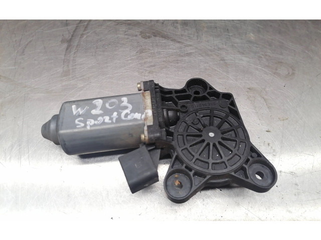 Zámek zadních dveří A2208204642   Mercedes-Benz C W203 2003