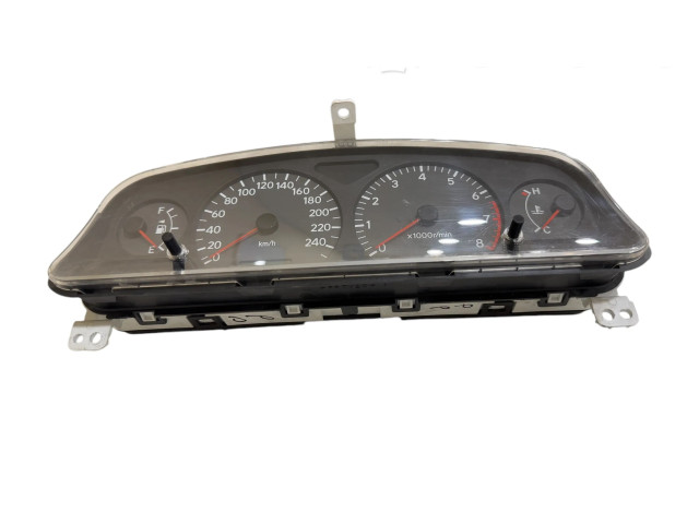 Přístrojová deska  Toyota Avensis T220 2000 8380005380  