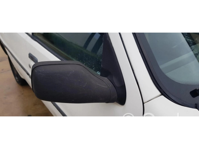 Zpětné zrcátko  Peugeot 106   RETROVISORDERECHO  