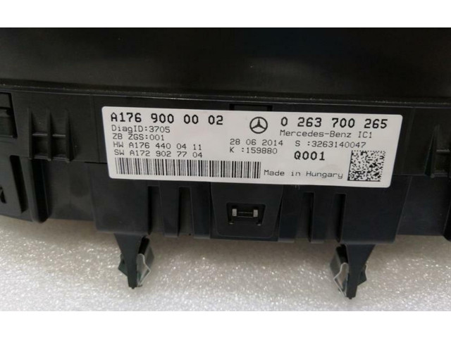 Přístrojová deska  Mercedes-Benz A W176 2014 A1769000002  
