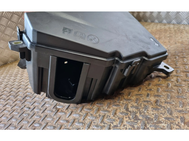   Pojistková skříňka 31398000, 31654059   Volvo XC60 2019