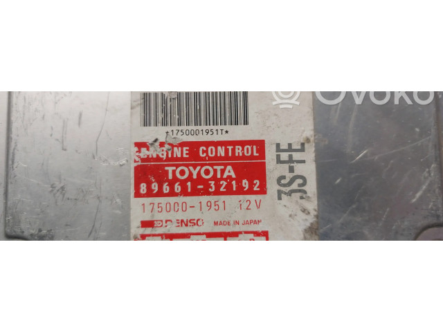 Řídící jednotka 8966132192, 1750001951   Toyota Camry 1989