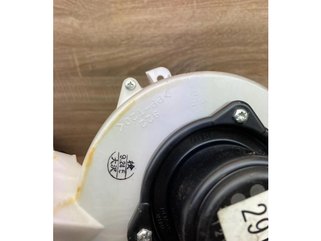 Вентилятор печки    8713047070, 1172002913   Toyota Prius (XW20)