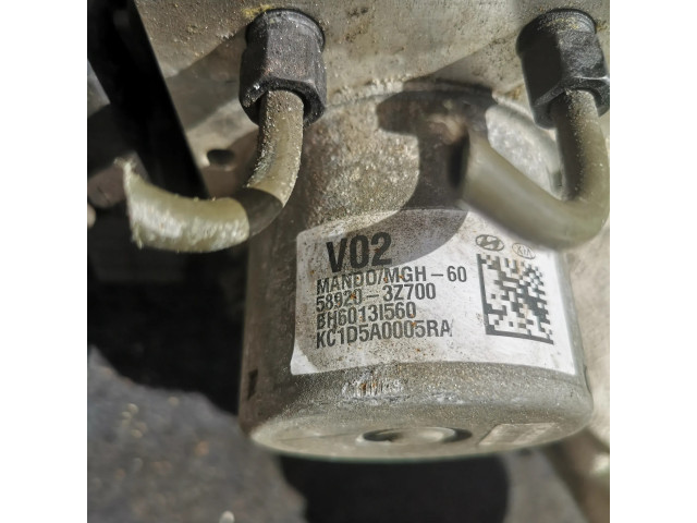 Jednotka ABS 589203Z700   Hyundai i40 2015