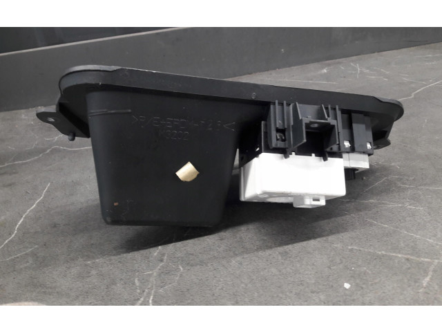 Дисплей    7700840351   Renault Scenic I