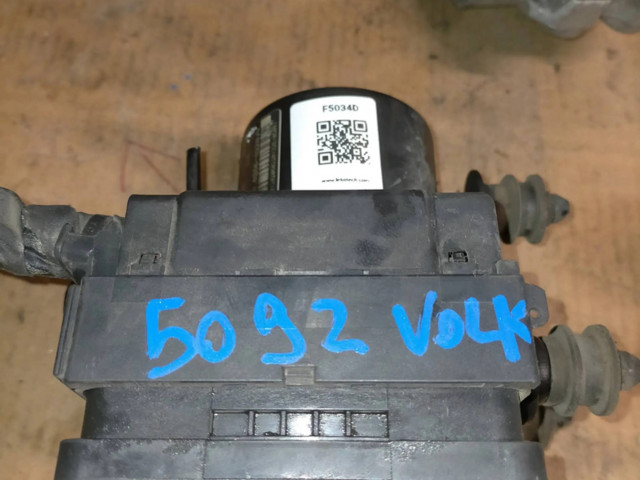 Блок АБС 1K0614517AEBEF, 1K0614517T   Audi  A3 S3 8P  2003-2012 года