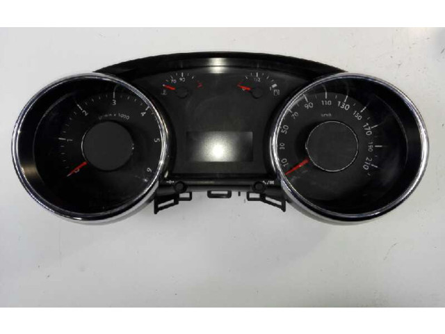 Přístrojová deska  Peugeot 5008 2009 9810462780  