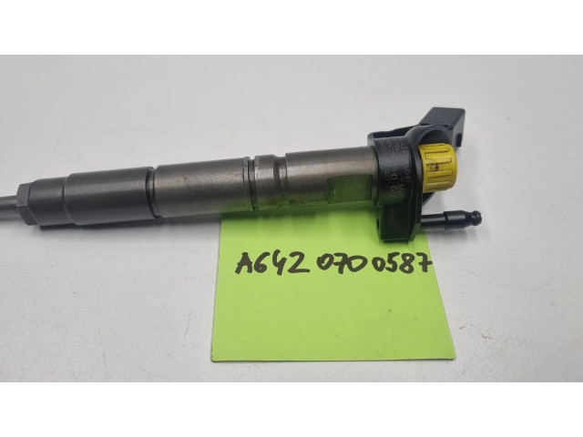 Vstřikovač A6420700587, 6420700587   Mercedes-Benz ML W164  pro naftový motor 3.0  
