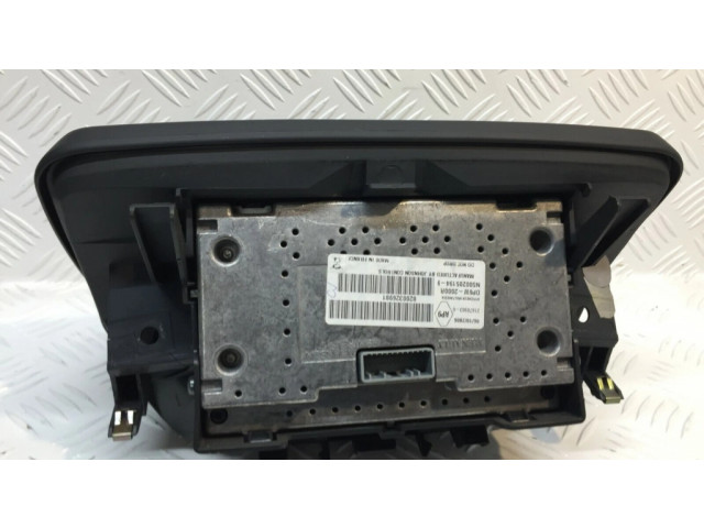 Дисплей    8200326981   Renault Laguna II