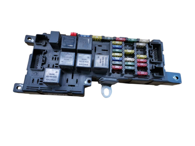   Pojistková skříňka 30728008, 518828108   Volvo S80 2005