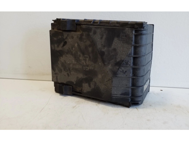 Блок предохранителей  1K0937125D, 1K0907361C   Volkswagen Golf Plus    