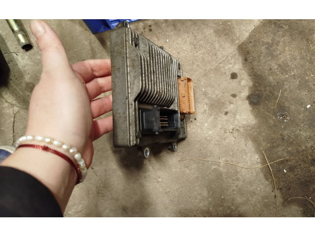 Блок управления двигателем Блок управления 96436781   Suzuki Forenza