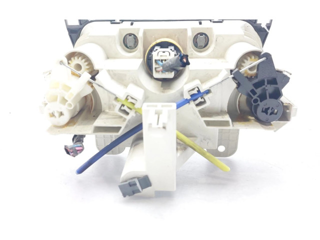 Блок управления климат-контролем M1900CC33F10   Mazda 5