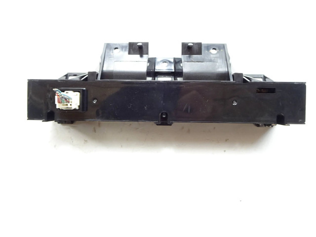 Дисплей    EH14611J0, 14789652   Mazda CX-7