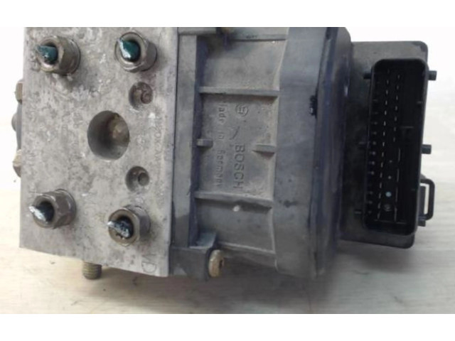 Блок АБС 7701045832, 7701045832   Renault  Megane I  1995 - 2002 года