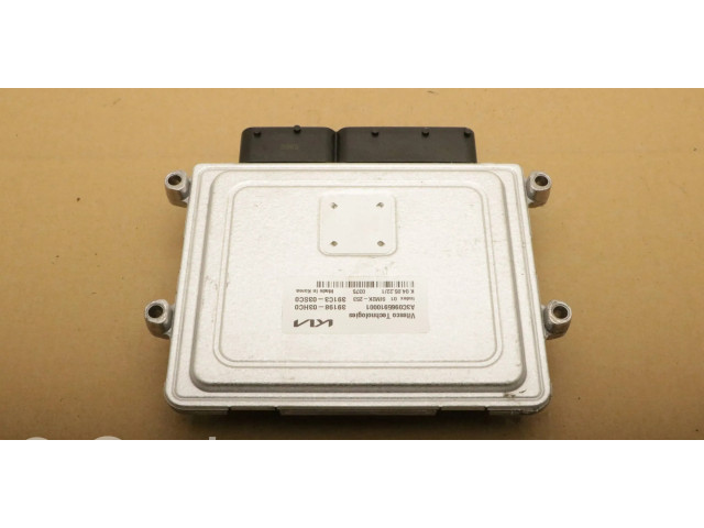 Блок управления двигателя 391C1-03SC0, 39198-03HC0   KIA Ceed