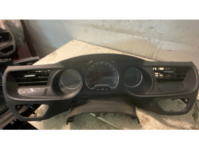 Панель приборов 9682387877, 9682386677   Citroen C5       