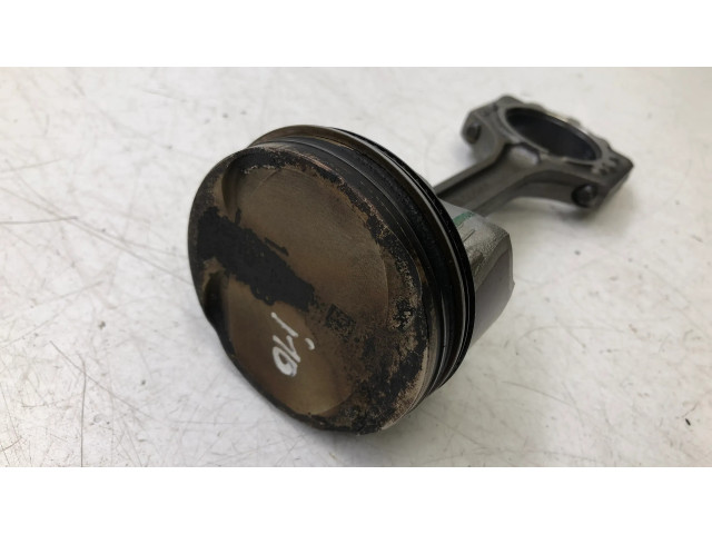 Píst 3793   Hyundai i10  pro benzínový motor 1.0 G3LD 