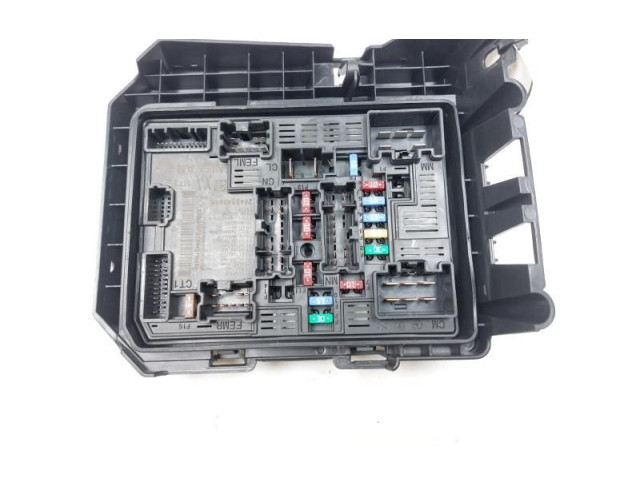   Pojistková skříňka 284B64086R, 284B64086R   Renault Captur II 2020