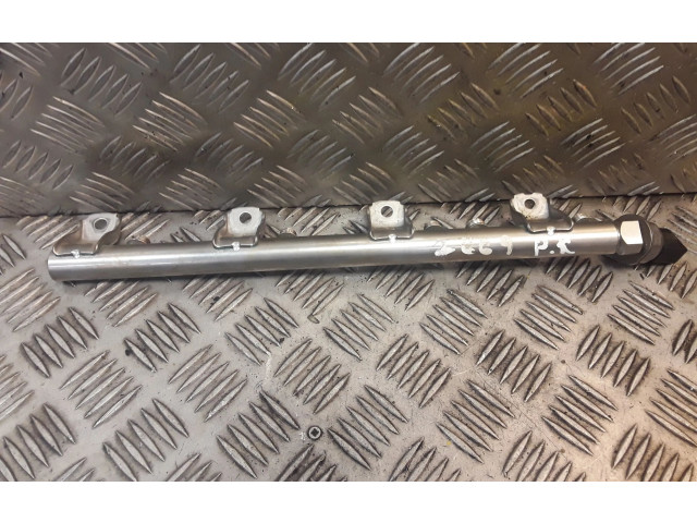 Vstřikovací lišta 7537319   BMW 7 F01 F02 F03 F04  pro benzínový motor 4.4 N63 B44 A 
