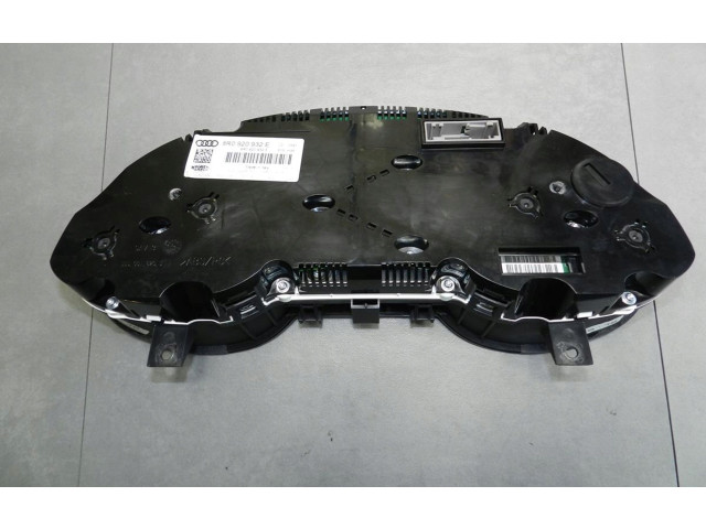 Панель приборов 8R0920932E   Audi Q5 SQ5       
