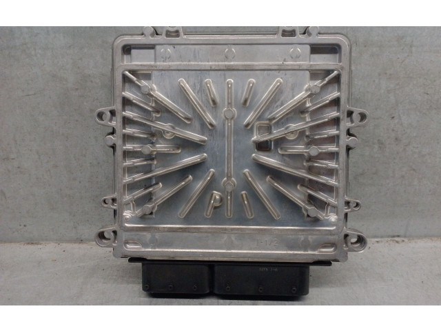 Řídící jednotka 30729826, 0281012103BOSCH   Volvo XC90 2006