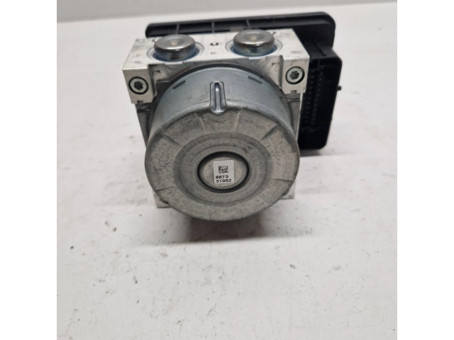 Jednotka ABS 6875559, 28515741103   BMW 3 F30 F35 F31 2014