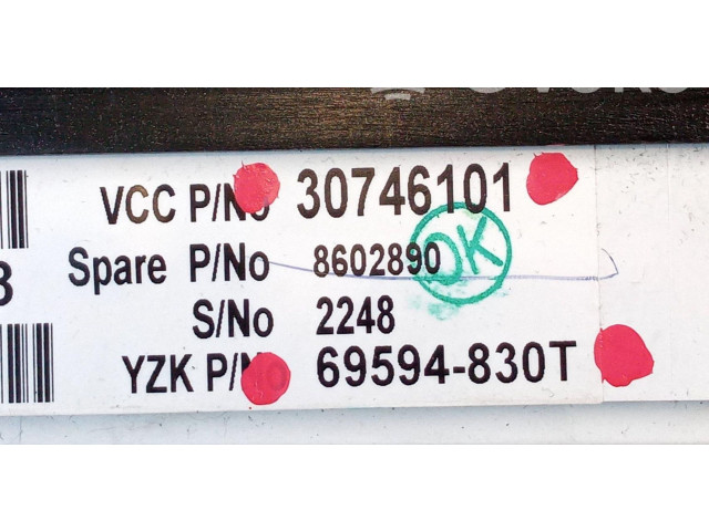 Přístrojová deska  Volvo XC90  30746101  