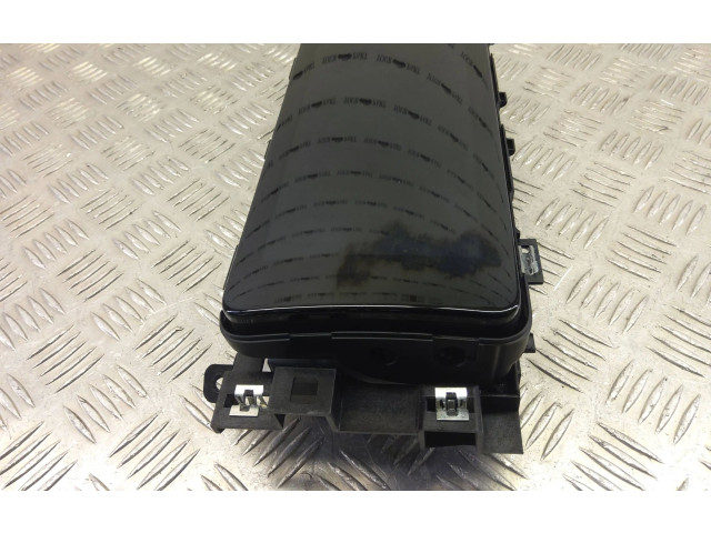 Дисплей    CXMR87X1AEB, 12062019D1   Land Rover Range Rover Sport L494