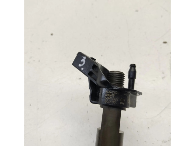 Vstřikovač 0445115076, A6420701987   Mercedes-Benz ML W164  pro naftový motor 3.0  