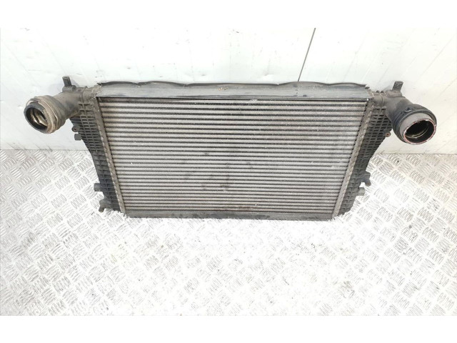 Интеркулер  1K0145803T   Audi A3 S3 8P 2.0