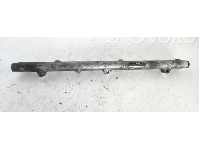Vstřikovací lišta 0445216002   BMW 5 E39     