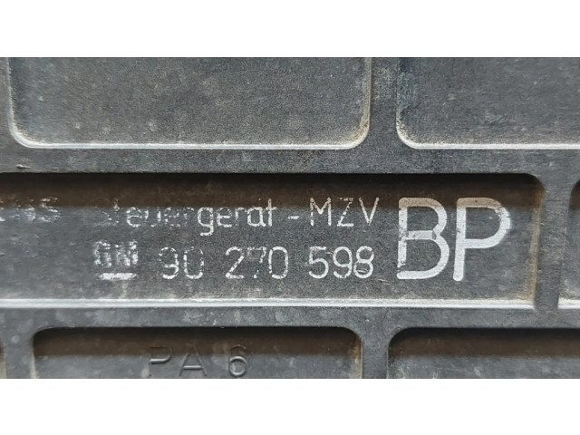 Řídící jednotka 90270598   Opel Kadett E 