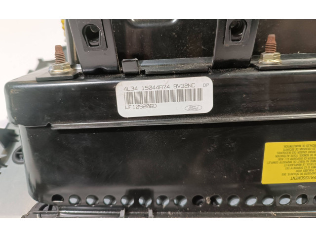 Подушка безопасности пассажира 4L34-15044A74   Ford F150