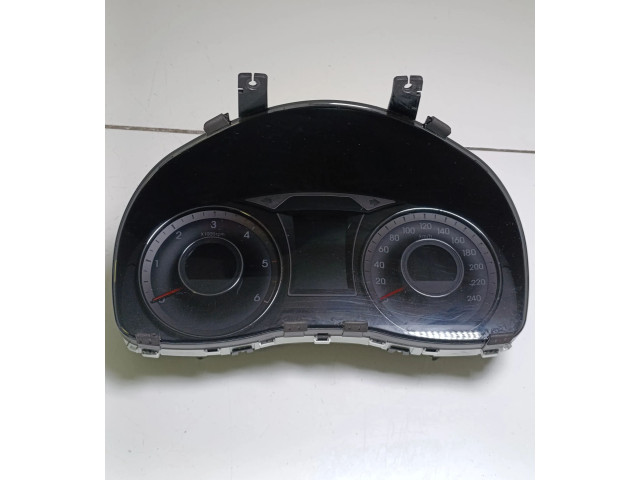 Přístrojová deska  Hyundai i40 2015 940013Z010, 11001782820H  