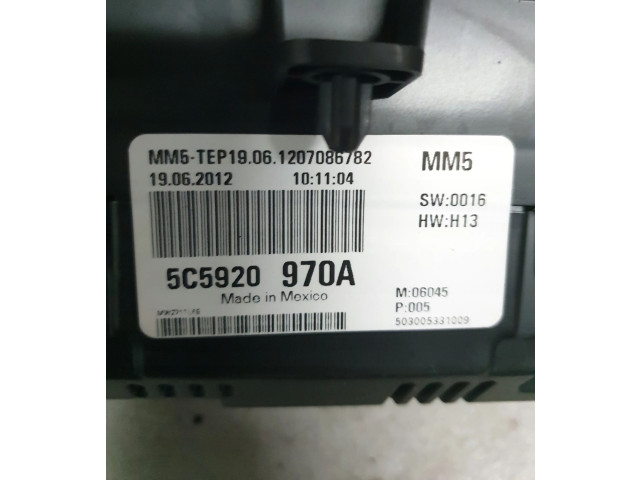 Přístrojová deska  Volkswagen Beetle A5 2013 5C5920970A  