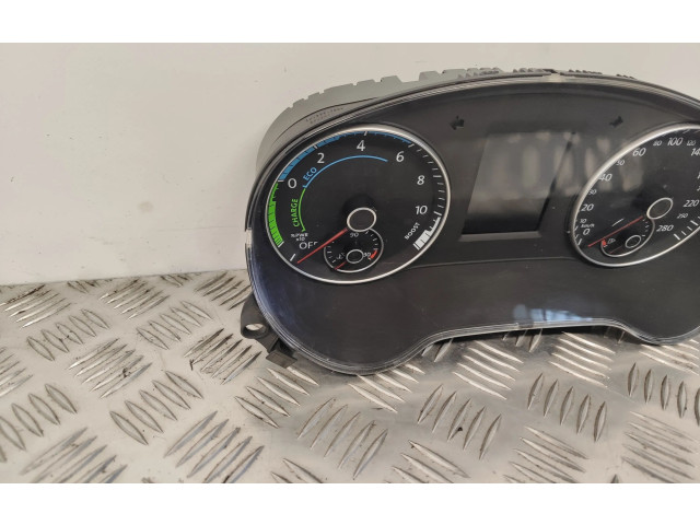 Přístrojová deska  Volkswagen Jetta VI 2014 5C6920883  