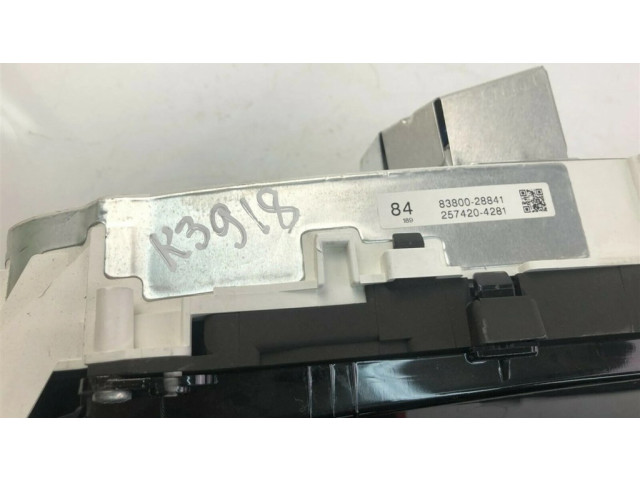 Přístrojová deska  Toyota Previa (XR30, XR40) II 2000 8380028841, K3918  
