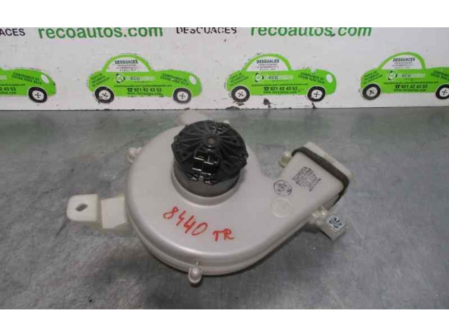 Вентилятор печки    8713047060, 1163009581   Toyota Prius (XW10)