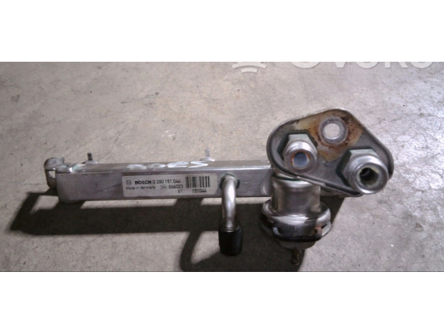 Vstřikovací lišta 0280151044   Opel Corsa B     