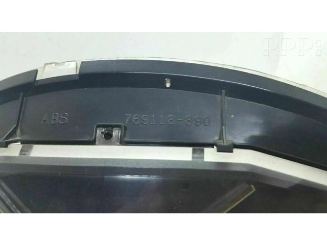 Přístrojová deska  Mazda 121 1990 769904042, 46DB03  